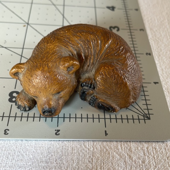 Vintage MCM little sleeping brown bear - Picture 7 of 7